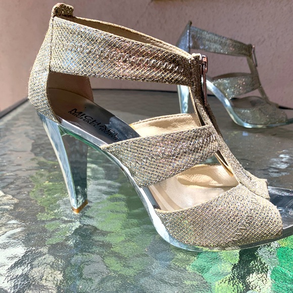 Michael Kors Size 7 silver heels 3” - zipper on top of shoe - Picture 3 of 5